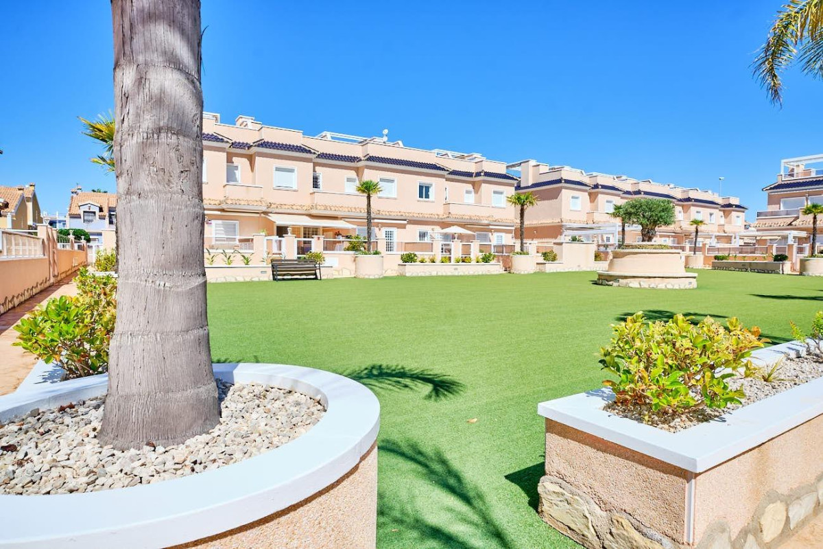 Reventa - House - Orihuela Costa - Lomas de Cabo Roig