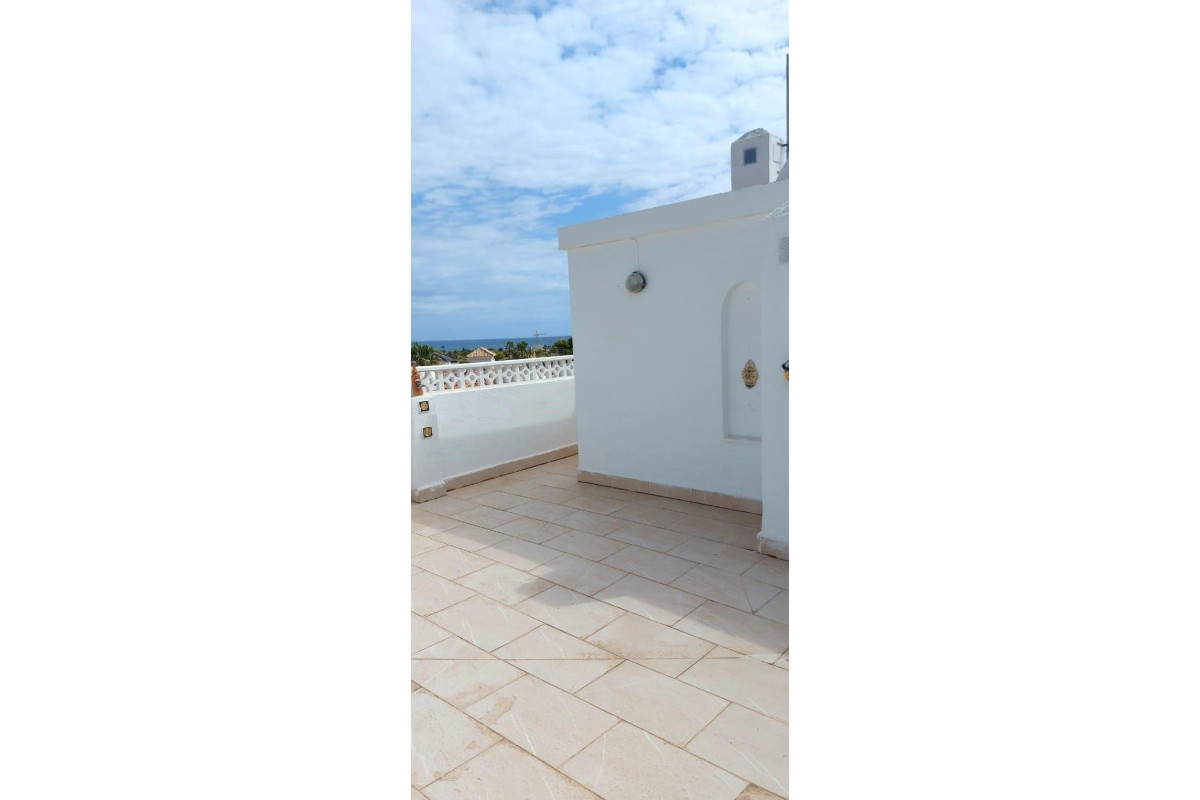 Resale - Apartment  - Orihuela Costa - La Zenia