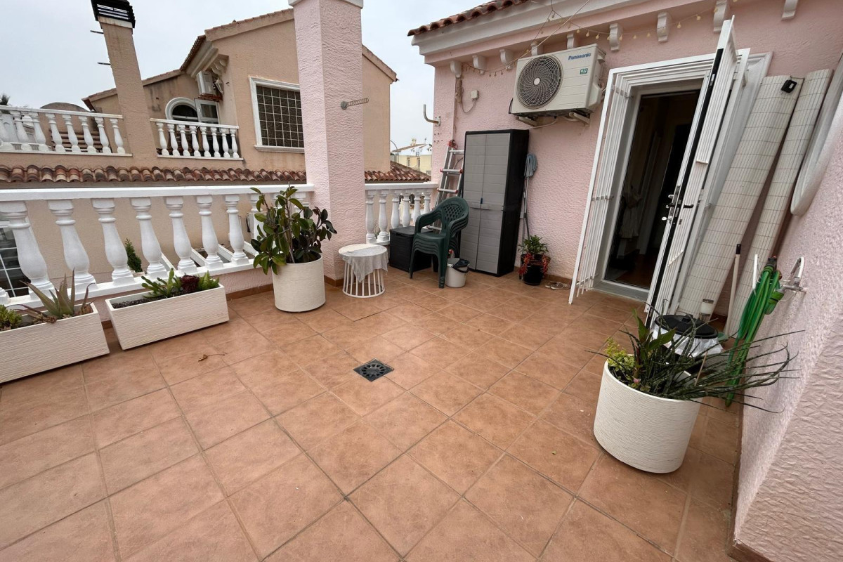 Resale - Townhouse - Torrevieja - Aguas nuevas 1