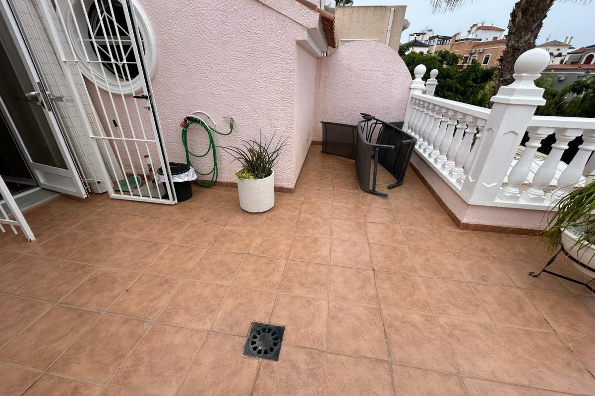 Resale - Townhouse - Torrevieja - Aguas nuevas 1