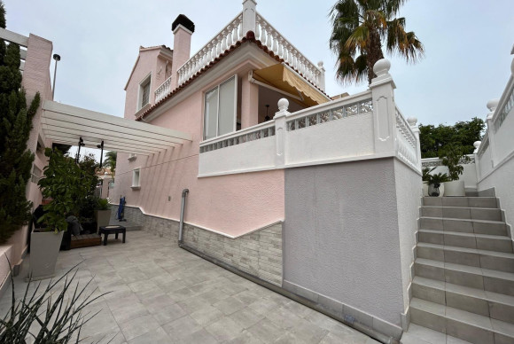 Resale - Townhouse - Torrevieja - Aguas nuevas 1