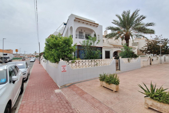 Resale - Casa Tipo Dúplex - Torrevieja - Los Frutales