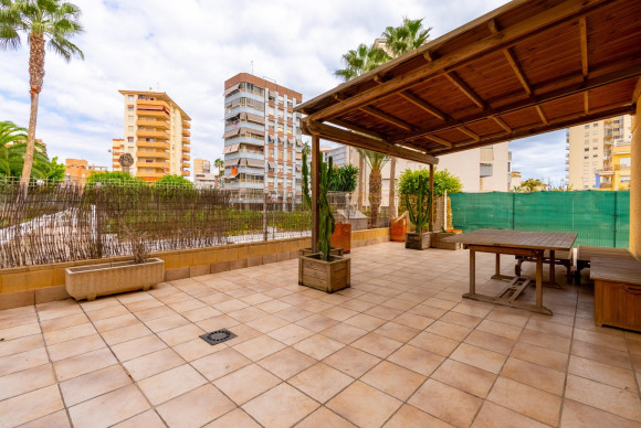 Resale - Apartment  - El Campello - Campello Playa