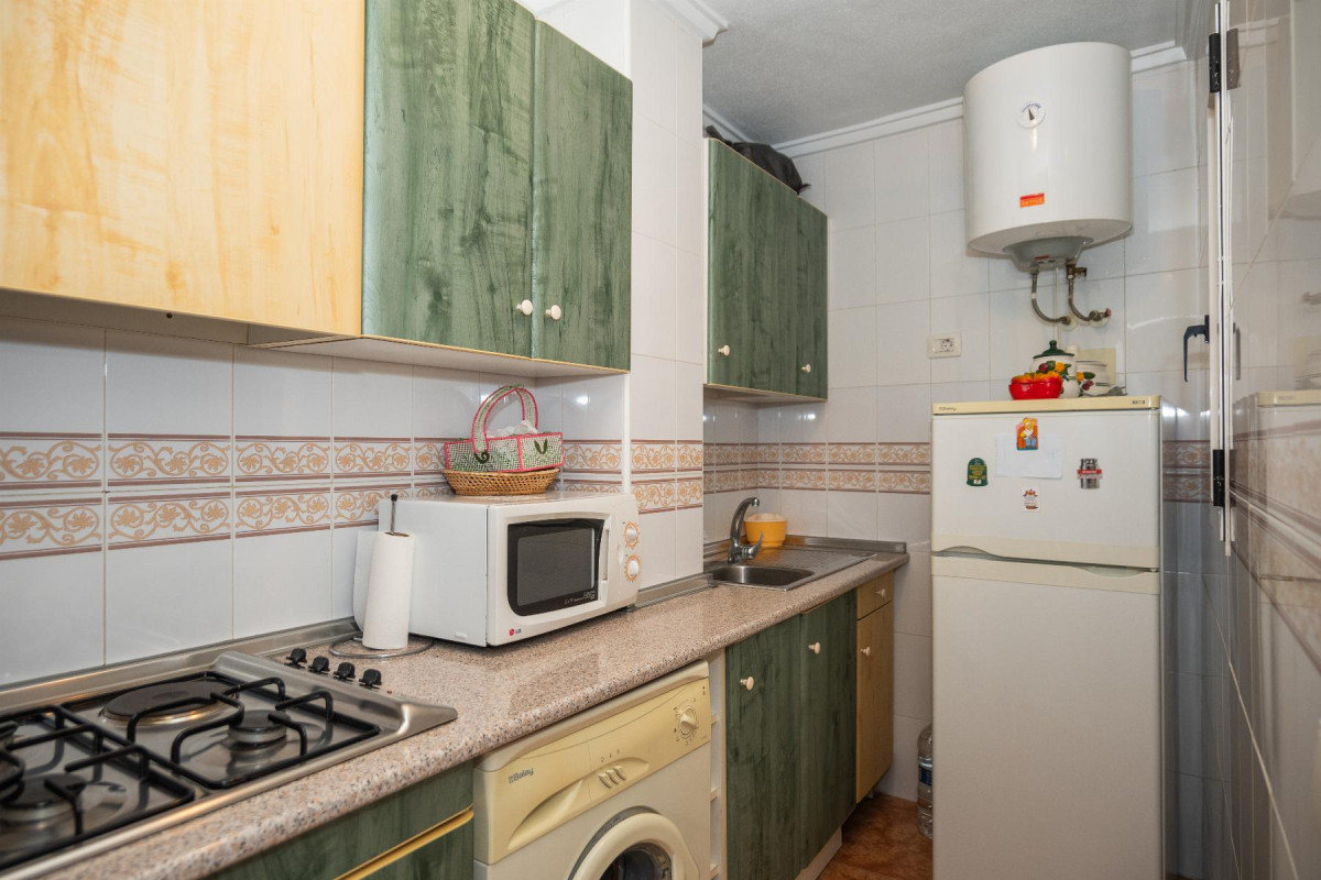 Resale - Apartment  - Torrevieja - Centro