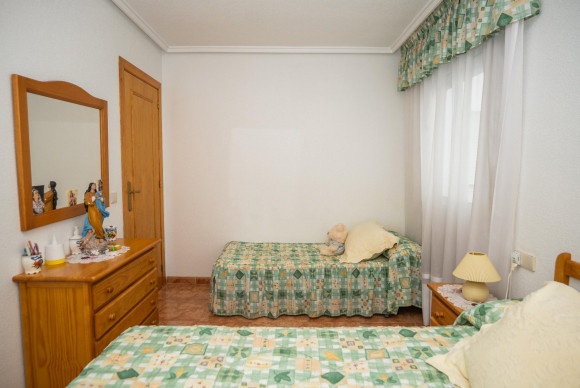 Resale - Apartment  - Torrevieja - Centro