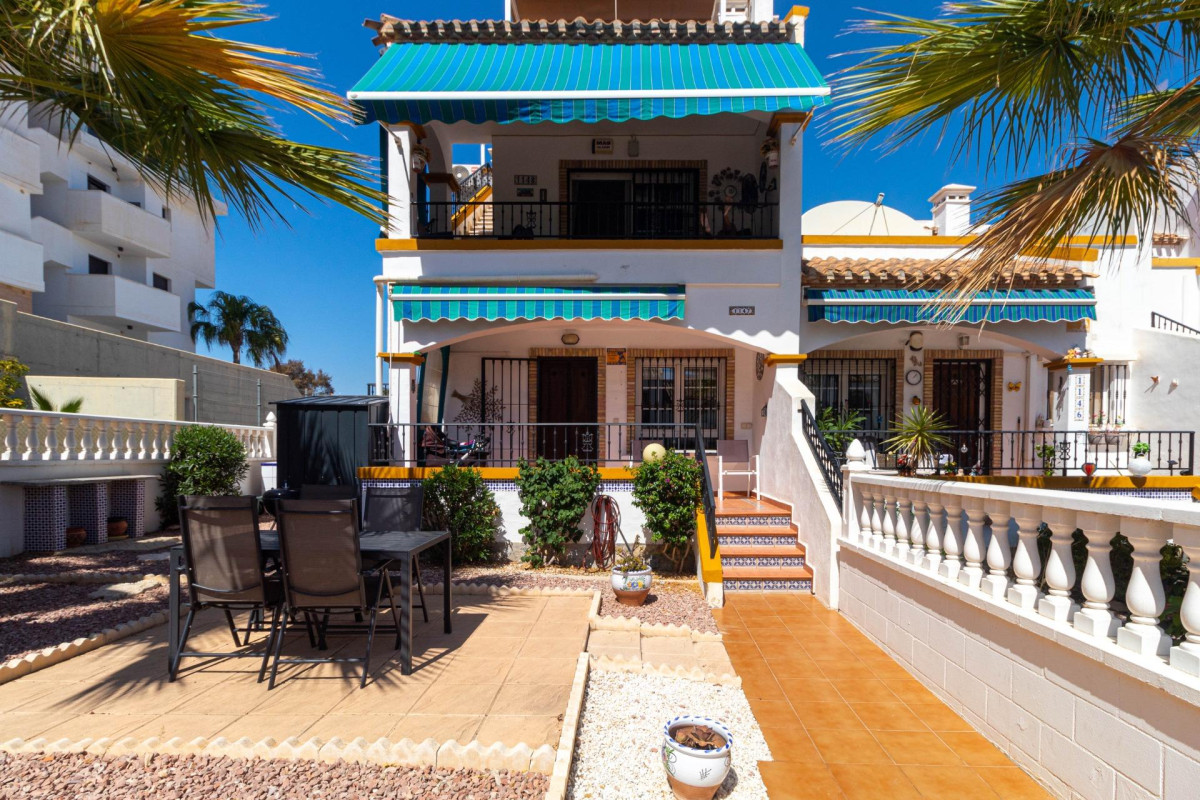 Resale - Bungalow - Orihuela Costa - Los Dolses