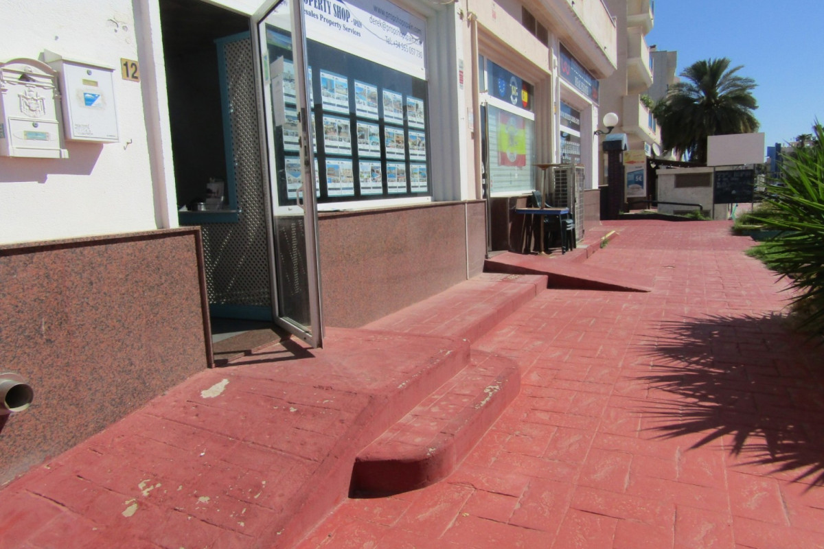 Herverkoop - Winkel Ruimte - Cabo Roig