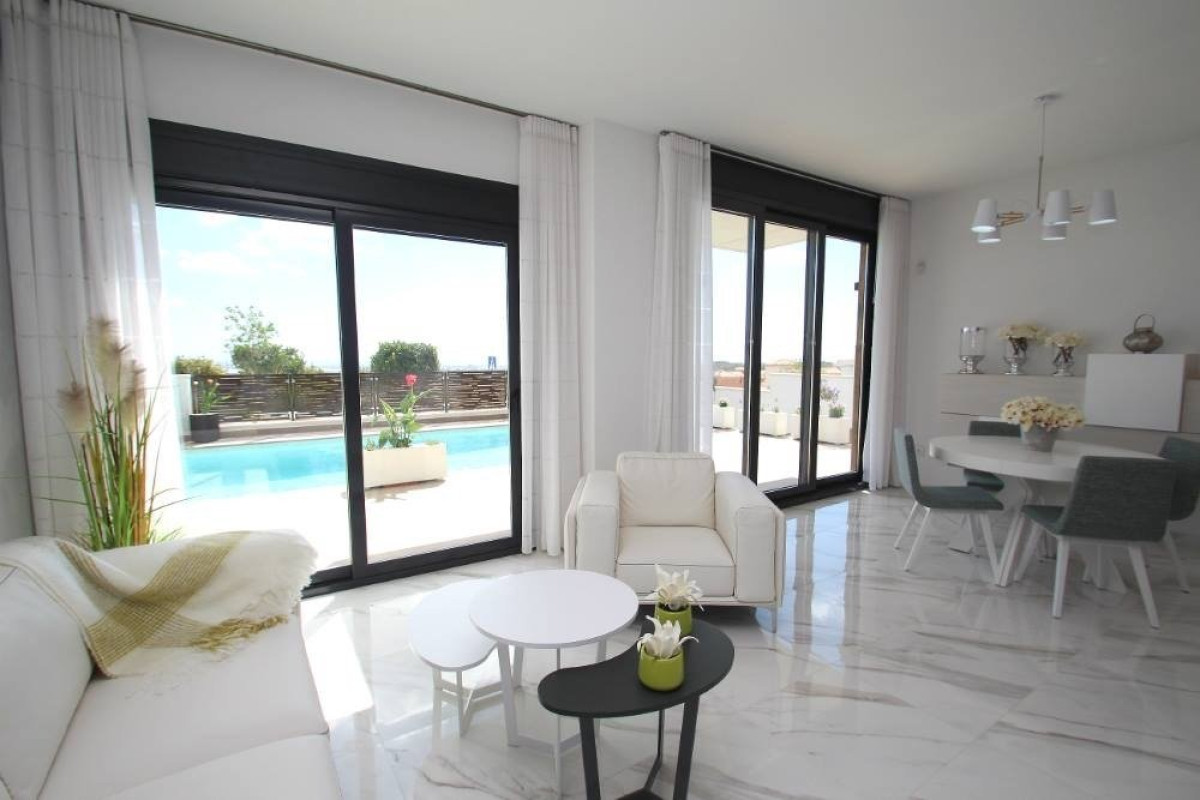 Obra nueva - Villa - Orihuela Costa - Campoamor