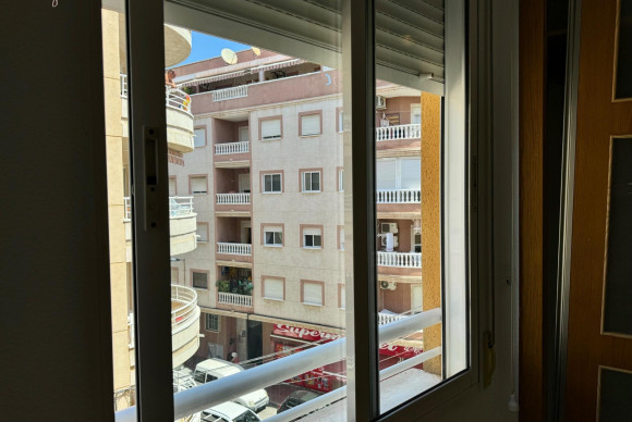 Herverkoop - Appartement  - Torrevieja - Playa del cura