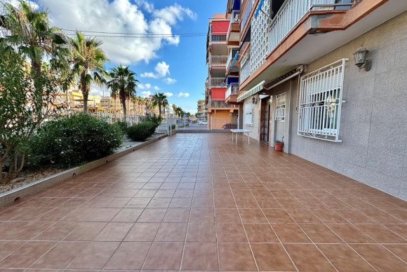 Revente - Appartement - Torrevieja - Playa de los Naufragos