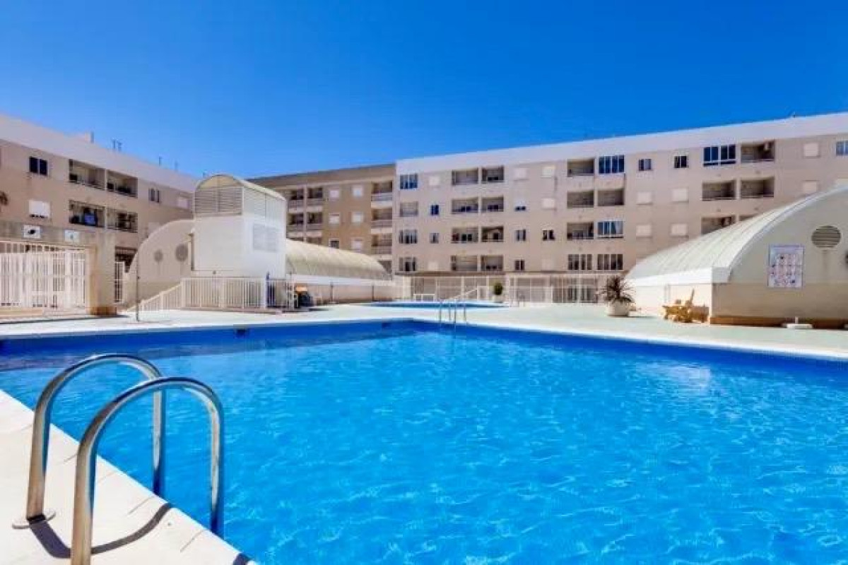 Resale - Apartment  - Torrevieja - Centro