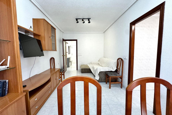 Resale - Apartment  - Torrevieja - Centro