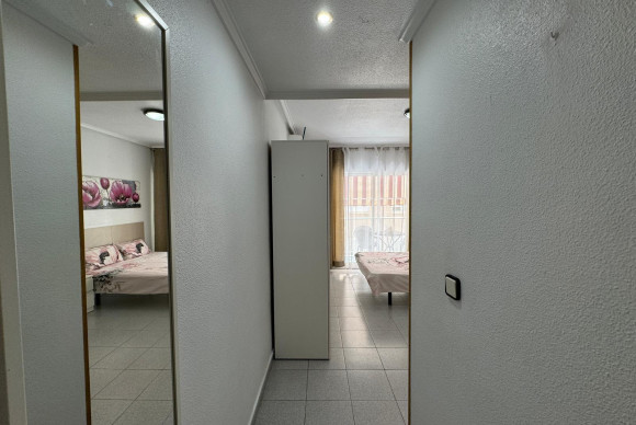 Reventa - Apartamento / piso - Torrevieja - Playa de los locos