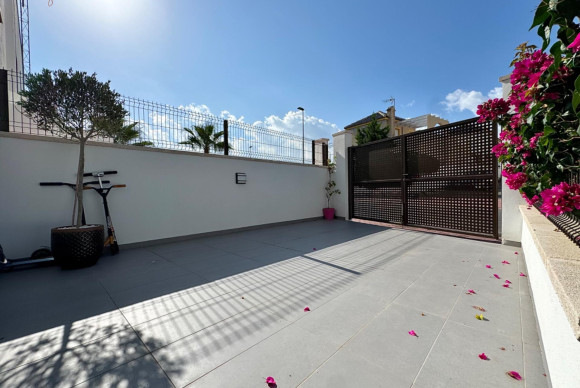 Resale - House - Torrevieja - Los balcones