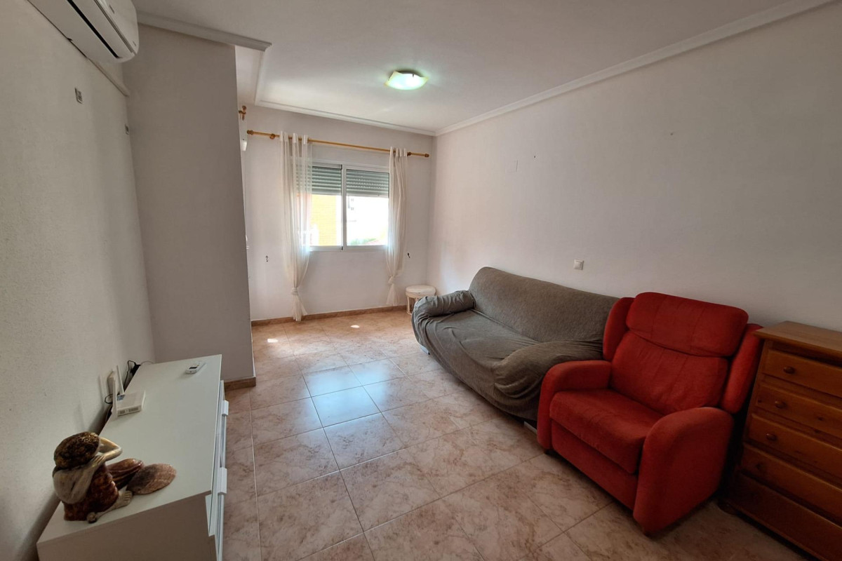 Lange Termijn Verhuur - Appartement  - Torrevieja - Estacion de autobuses