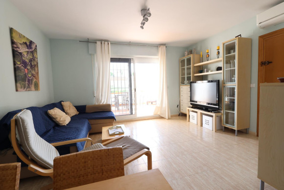 Resale - Apartment  - Orihuela Costa - Campoamor