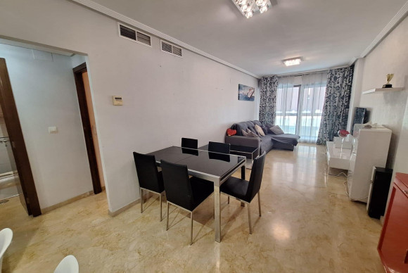 Alquiler a largo plazo - Apartamento / piso - Torrevieja - Playa del cura