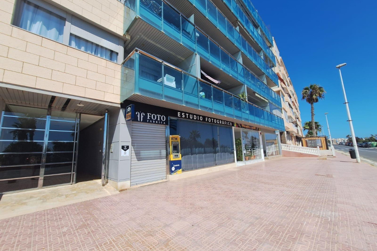 Alquiler a largo plazo - Apartamento / piso - Torrevieja - Playa del cura