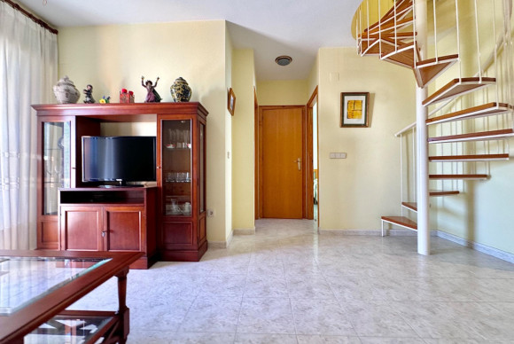 Resale - Apartment  - Torrevieja - Centro