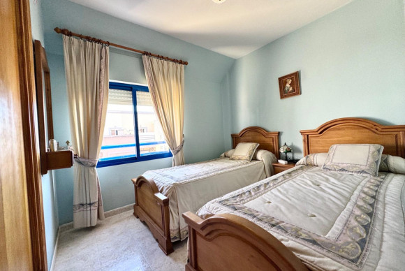 Resale - Apartment  - Torrevieja - Centro