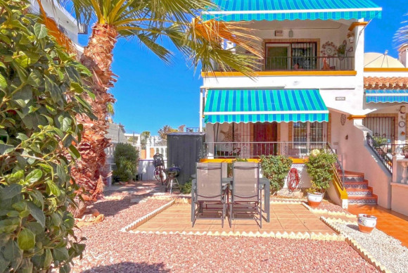 Resale - Apartment  - Orihuela Costa - Los Dolses