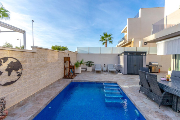 Reventa - Villa - Orihuela Costa - PAU 26