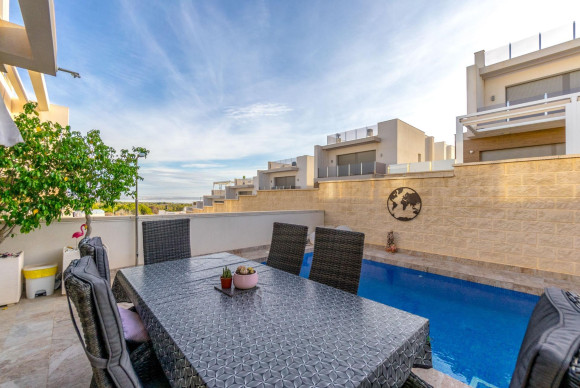 Reventa - Villa - Orihuela Costa - PAU 26