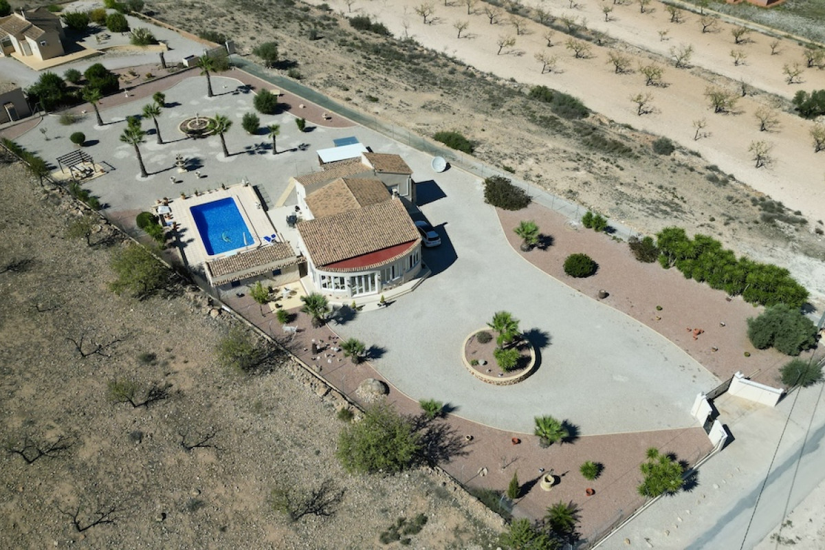 Resale - Villa - HONDON DE LOS FRAILES