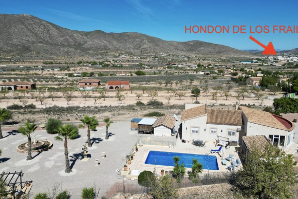 Resale - Villa - HONDON DE LOS FRAILES