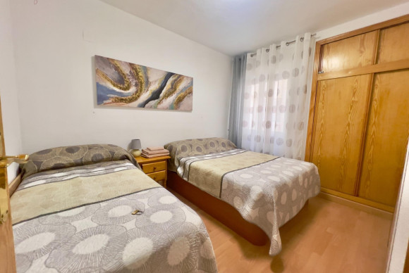 Resale - Apartment  - Torrevieja - Playa del cura