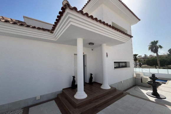 Reventa - Detached House / Villa - Ciudad Quesada