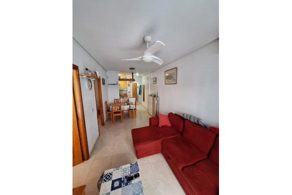 Resale - Apartment  - Torrevieja - Estacion de autobuses