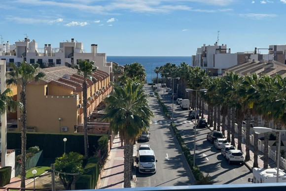 Resale - Apartment  - Orihuela Costa - Cabo Roig