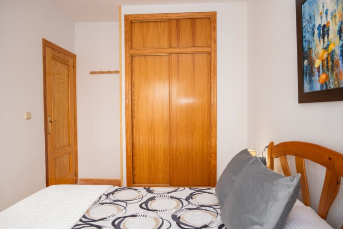 Resale - Flat - Torrevieja - Torrevieja Centro