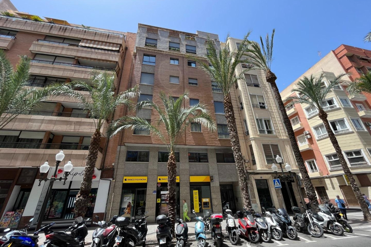 Reventa - Apartamento / piso - SAN JUAN ALICANTE - Plaza de toros - Mercado Central