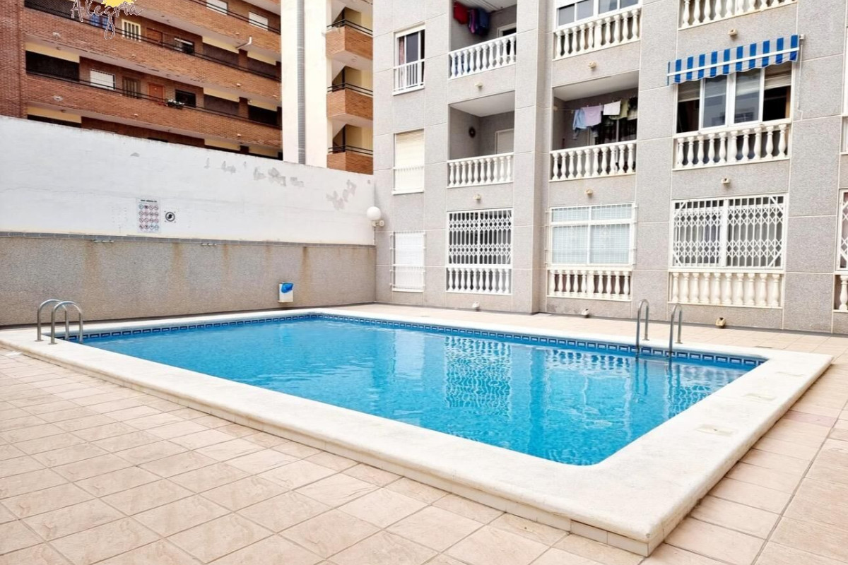 Reventa - Apartamento / piso - Torrevieja - Playa de los locos