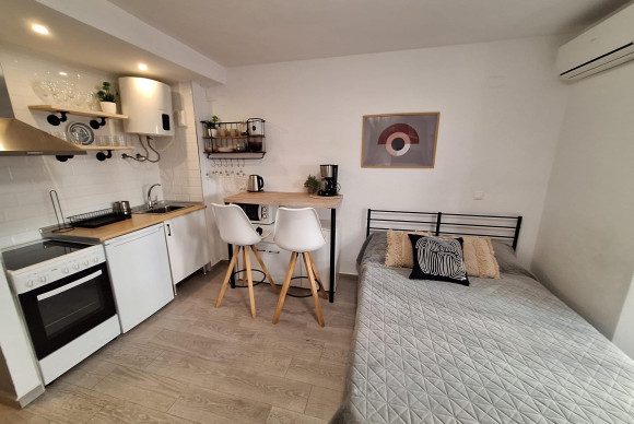 Reventa - Apartamento / piso - Torrevieja - Estacion de autobuses