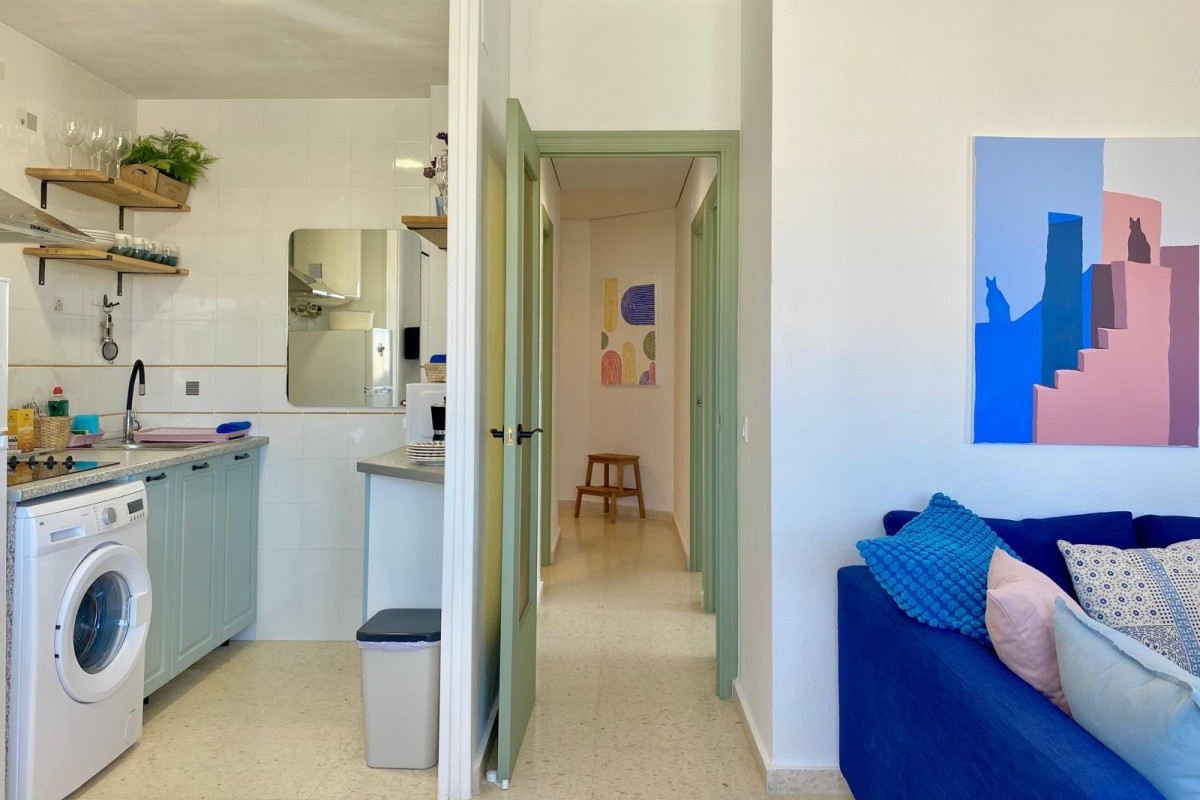 Resale - Apartment  - Torrevieja - Playa del cura