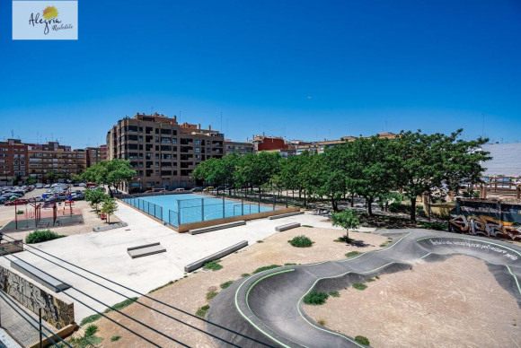 Resale - Apartment  - Valencia - Campanar