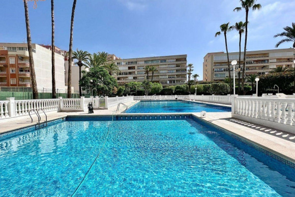 Resale - Apartment  - Torrevieja - Aldea del mar