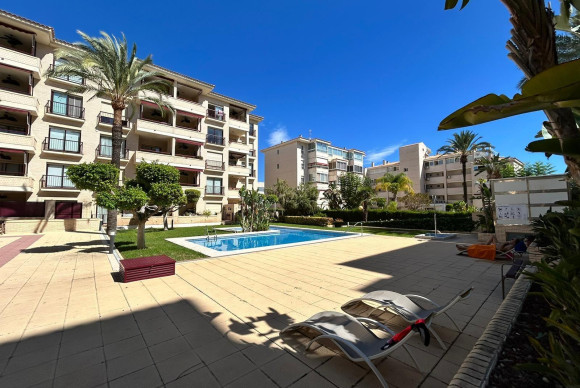 Resale - Apartment  - Alfaz del Pi - El Albir