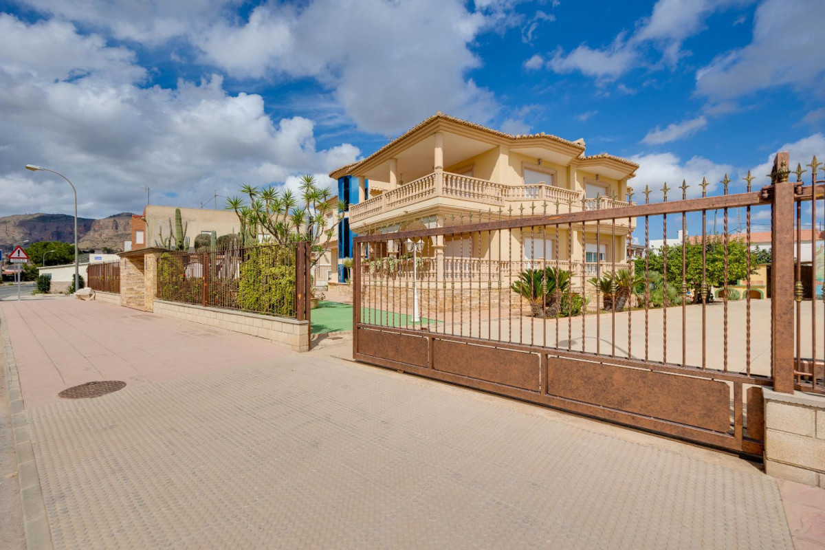 Reventa - detached house - Orihuela Costa - Hurchillo