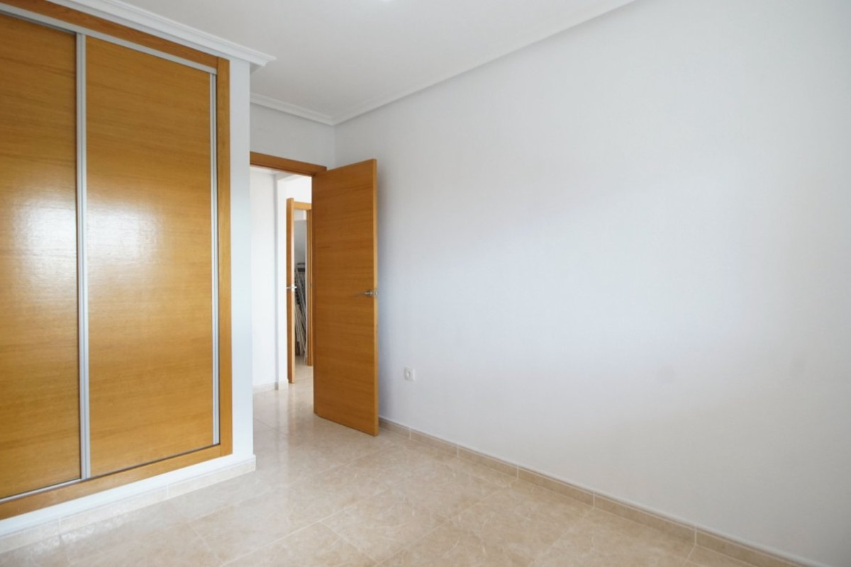 Resale - Apartment  - Orihuela Costa - Playa Flamenca