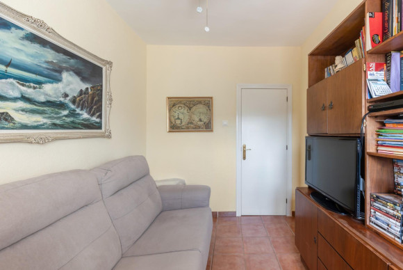 Resale - Apartment  - Torrevieja - Estacion de autobuses