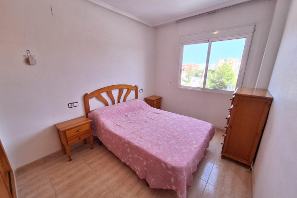 Alquiler a largo plazo - Apartamento / piso - Torrevieja - Torre la mata