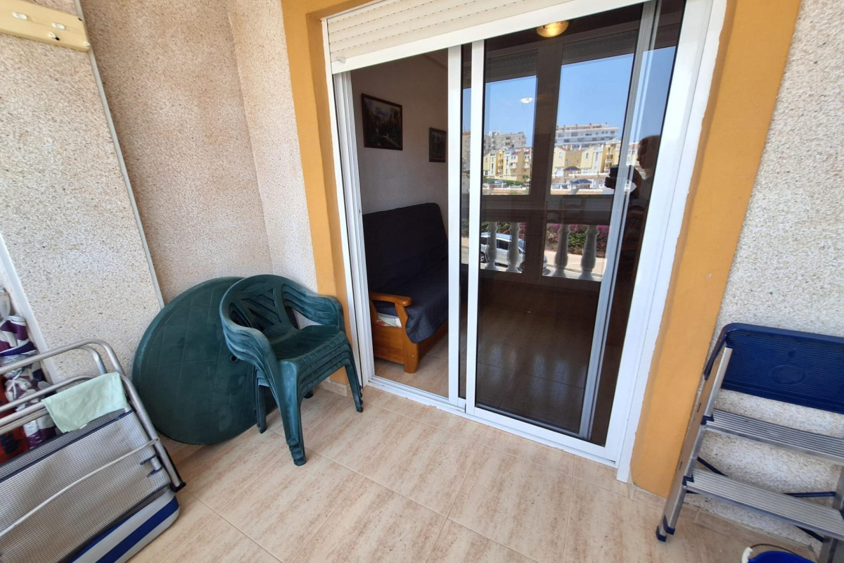 Alquiler a largo plazo - Apartamento / piso - Torrevieja - Torre la mata