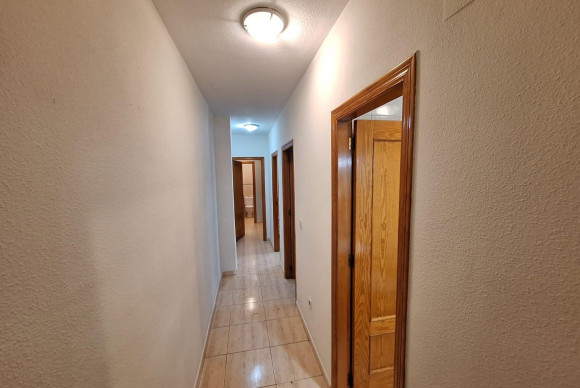 Lange Termijn Verhuur - Appartement  - Torrevieja - Playa del cura