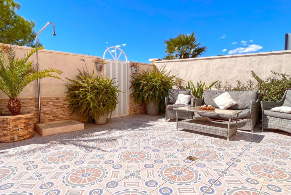 Resale - Detached Villa - Orihuela Costa - La Zenia