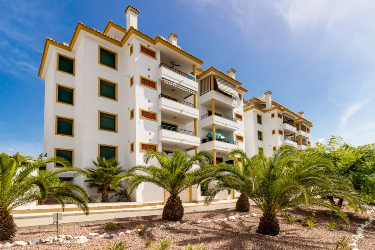 Resale - Apartment  - Alicante - Campoamor