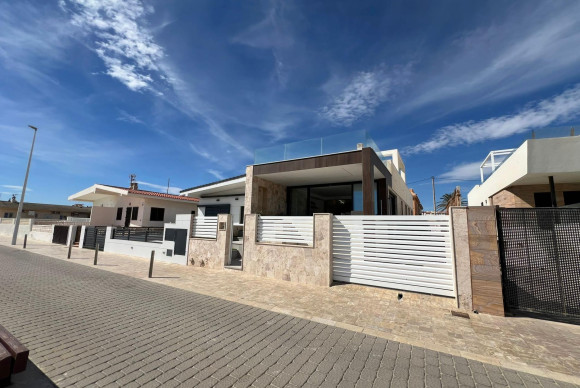 Herverkoop - LUXE VILLA - Torrevieja - La Mata